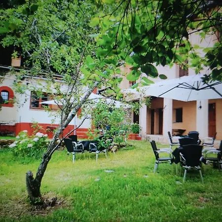 La Casita Del Jardin Del Conde Peñacaballera