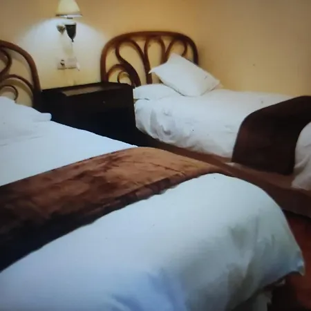 La Casita Del Jardin Del Conde * Peñacaballera